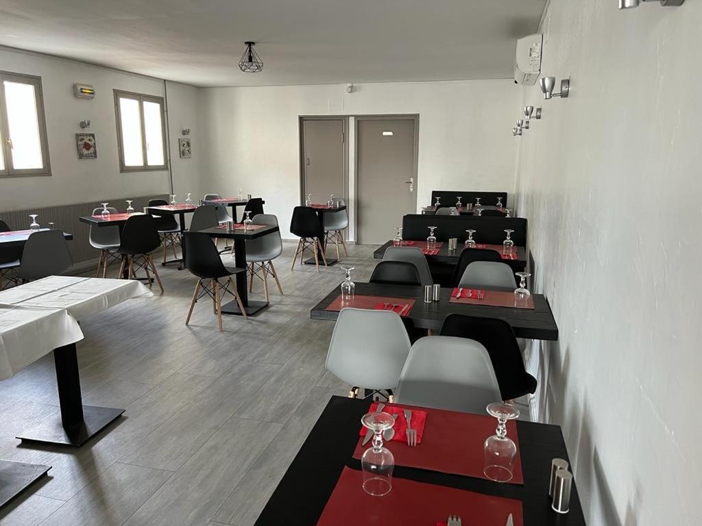 Hotel Restaurant Le Picardie Chauny Exteriér fotografie